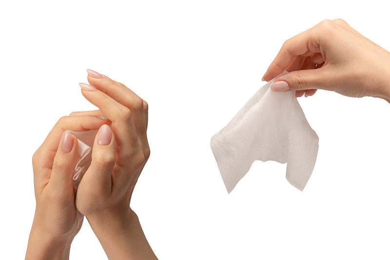 hand sanitizing wipes